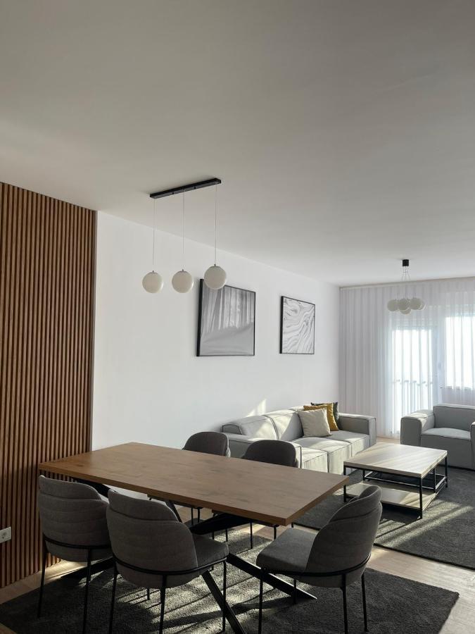 Airstay Pristina Exterior foto