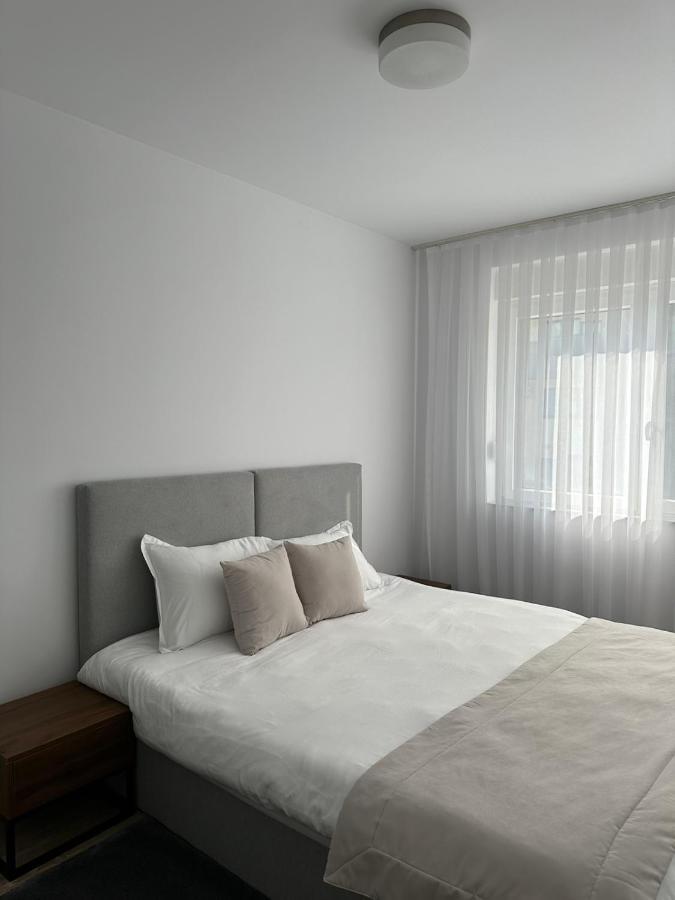 Airstay Pristina Exterior foto