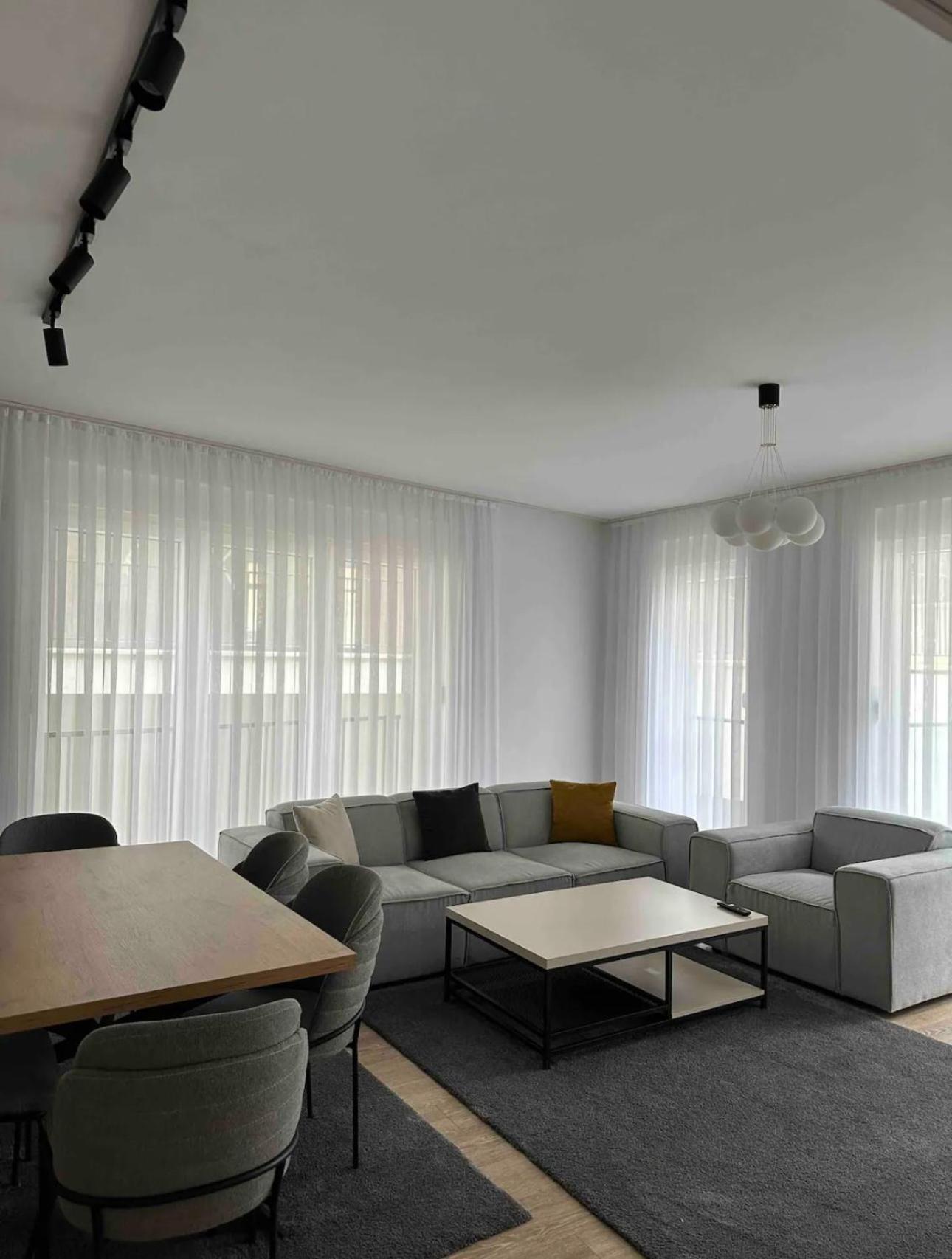 Airstay Pristina Quarto foto